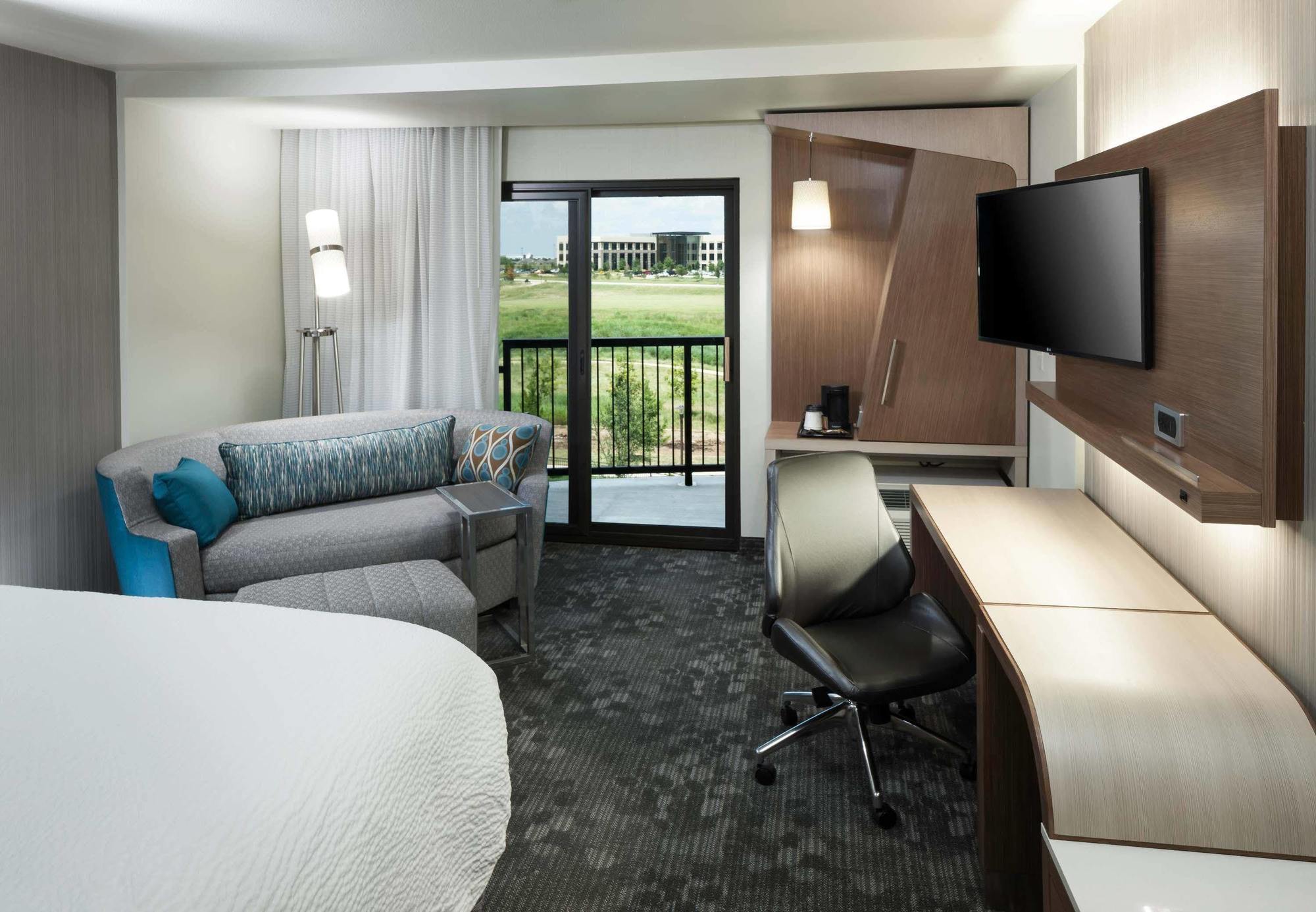 Courtyard By Marriott Fort Worth Alliance Town Center Exterior photo